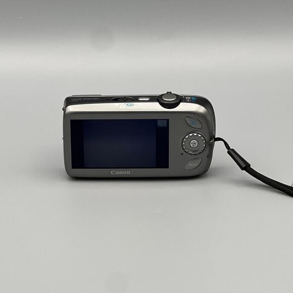 Canon PowerShot SD960 IS Digital Camera | 12.1MP | Silver - Picture 5 of 5